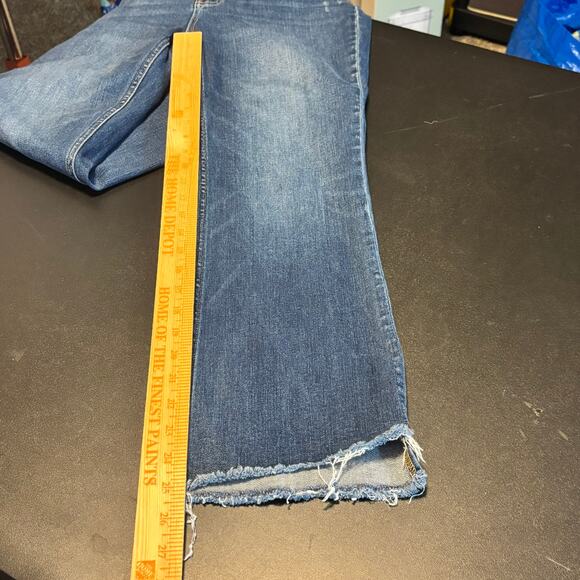 Flying Monkey Jeans Women’s 30 Distressed Raw Hem Stretch Blue Denim - Picture 6 of 8